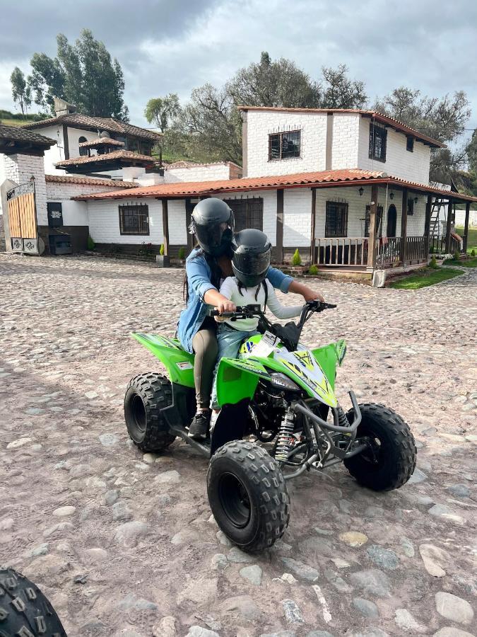 Hacienda Santa Ana Lodging Guamote エクステリア 写真