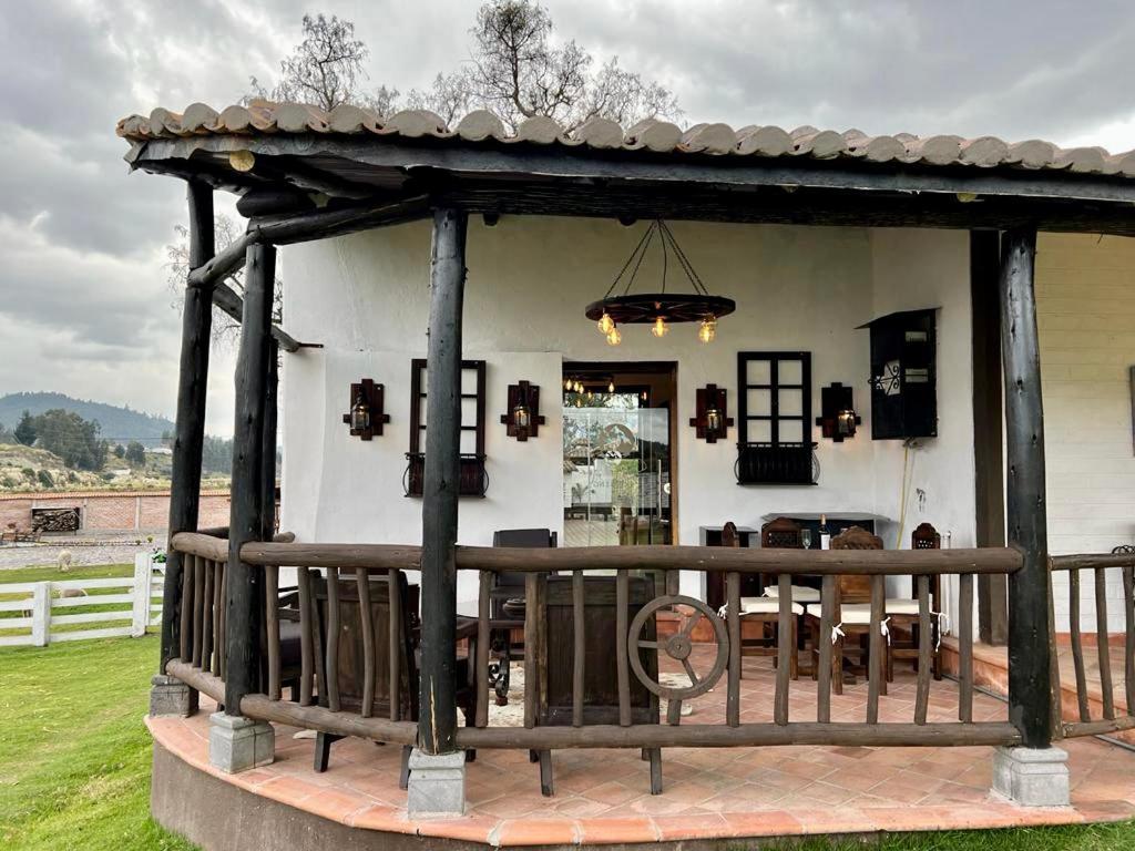 Hacienda Santa Ana Lodging Guamote エクステリア 写真