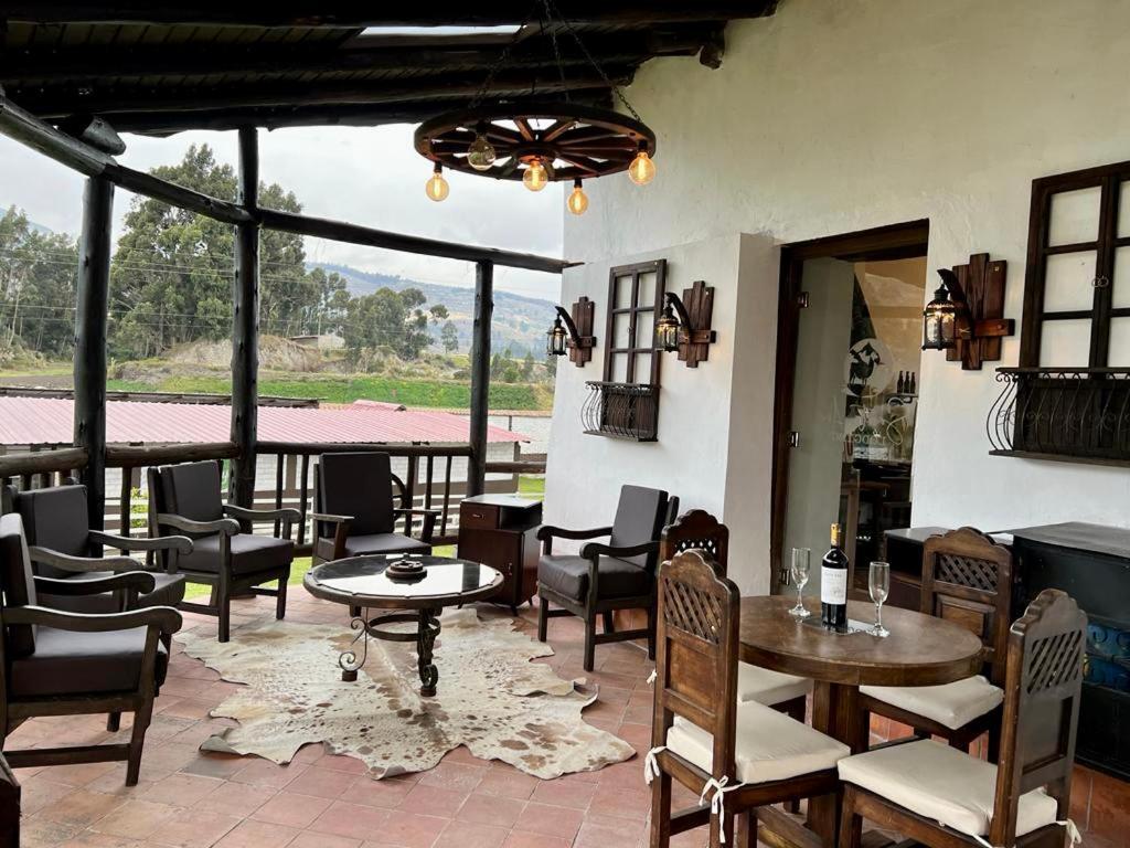 Hacienda Santa Ana Lodging Guamote エクステリア 写真